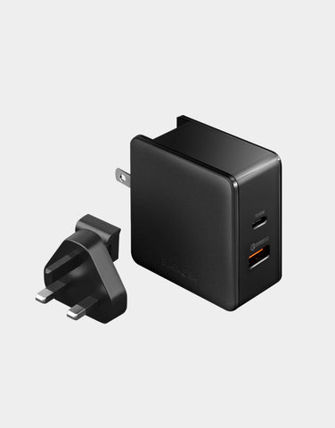 US and UK compatibility travel adapter with 2 USB-C ports
