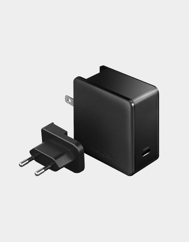 US and UK compatibility travel adapter with 1 USB-C port